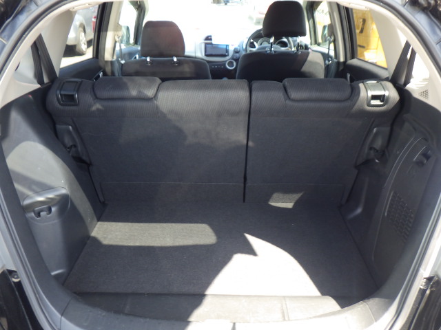 2011 HONDA FIT HYBRID